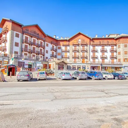 Hostdomus - Central Ski * Sestriere