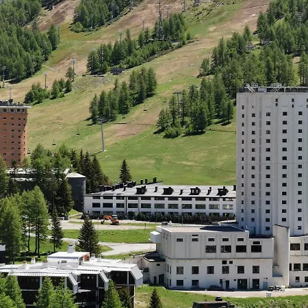 Hostdomus - Central Ski * Sestriere